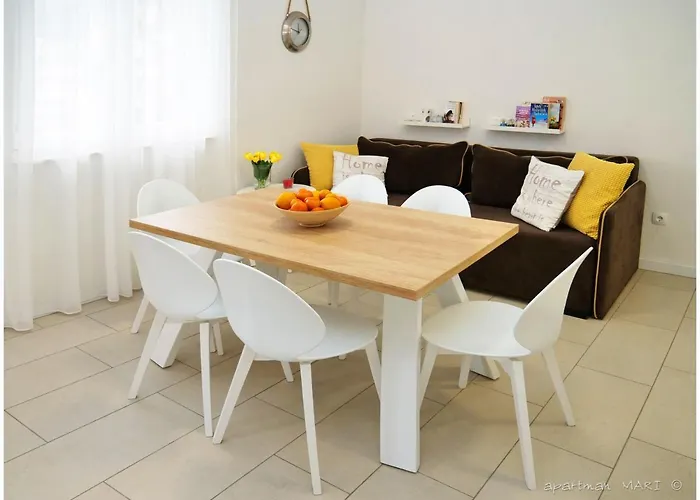 Apartament Mari *